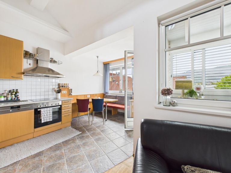 CAM04191G0-PR0058-STILL001