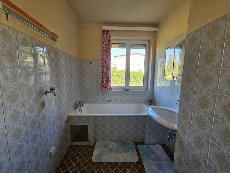 K1024_20251001_093111