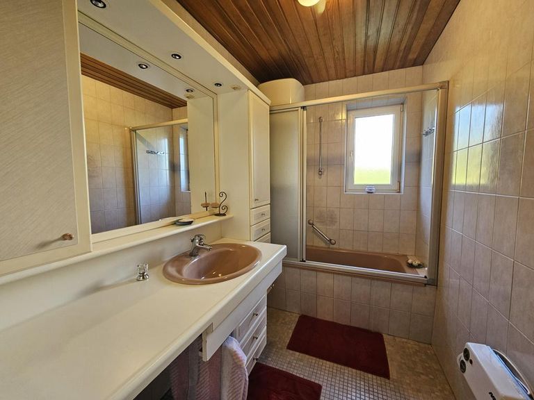 K1024_20251001_092812