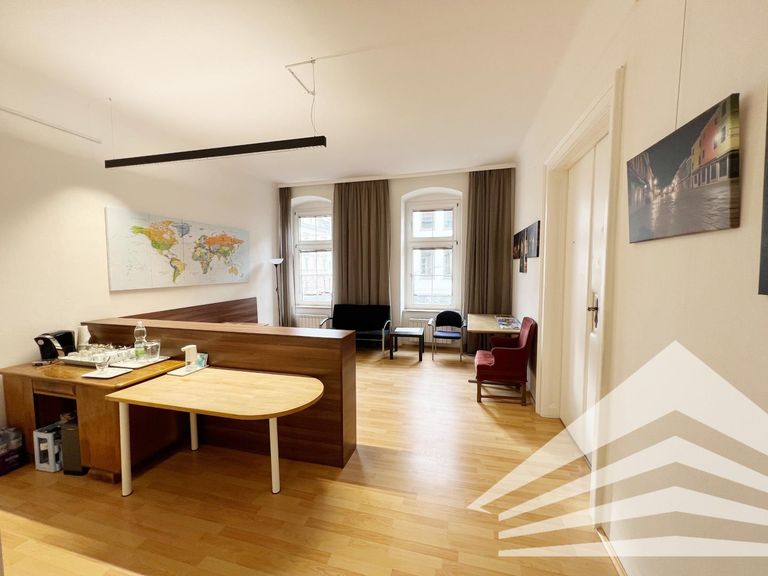 Warteraum mit Teeküche