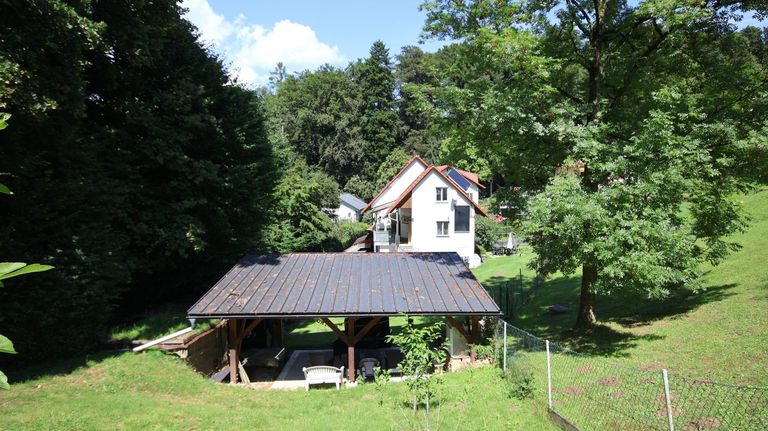 Bebautes Grundstück mit Altbestand