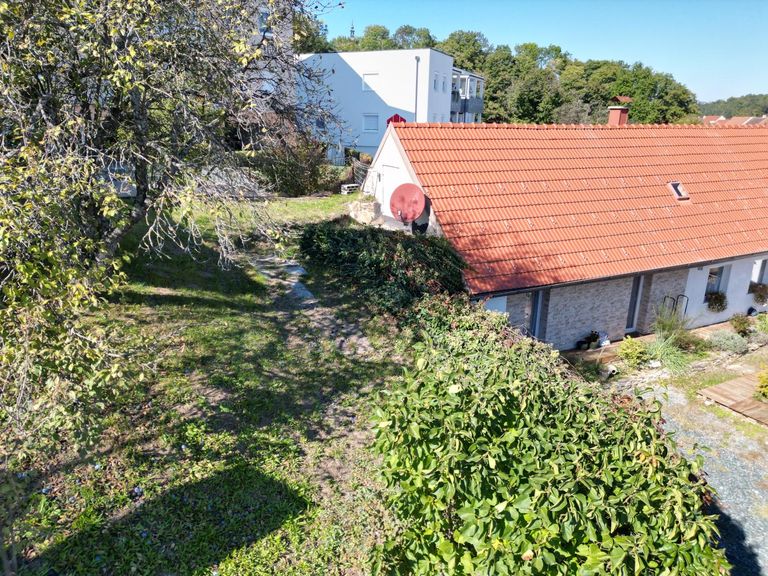 terrassenförmige Gartenanlage