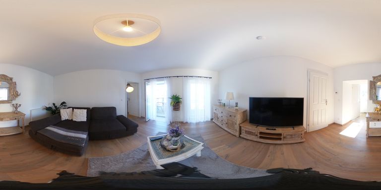 Wohnzimmer mit Terrasse