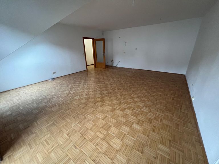 Wohn-/Esszimmer