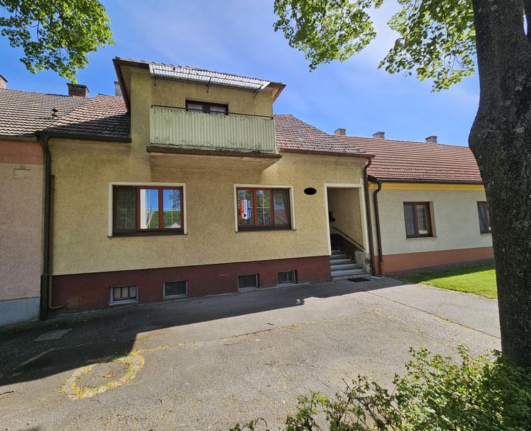 Hausansicht straßenseitig