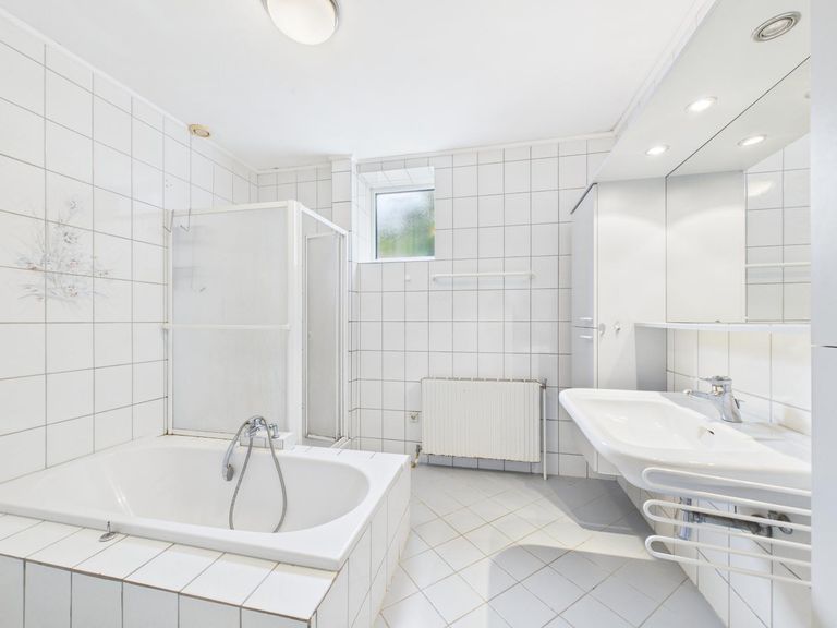 Wohnhaus/Anlage Neusiedl/See, Bad