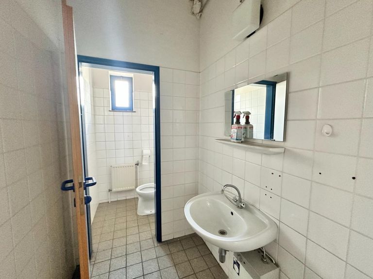 WC