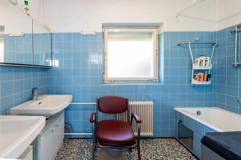 Badezimmer OG Zubau