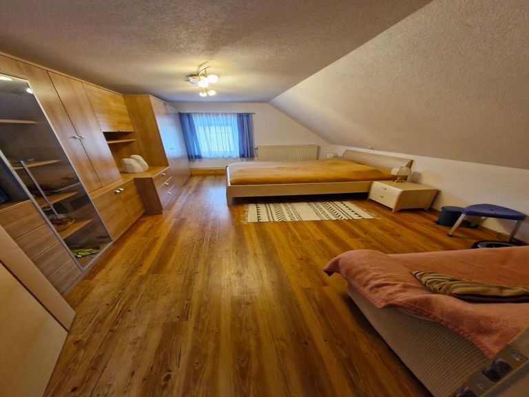 OG Schlaf-Wohnbereich