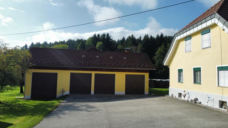 Haus mit Garage