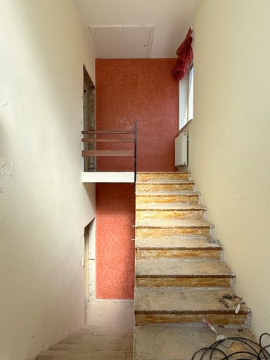 Aufgang ins Obergeschoss