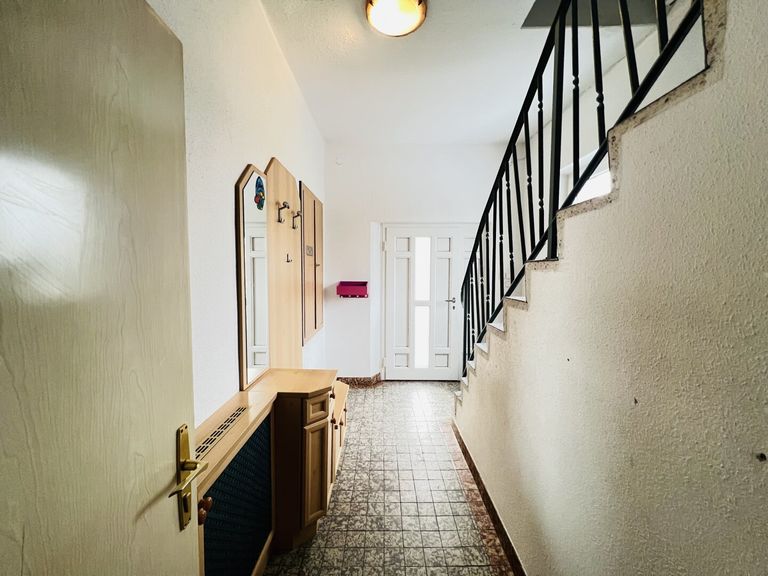 Eingang  Wohnräumlichkeiten