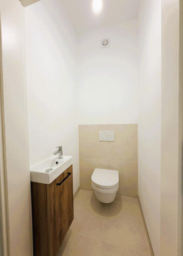 10 WC