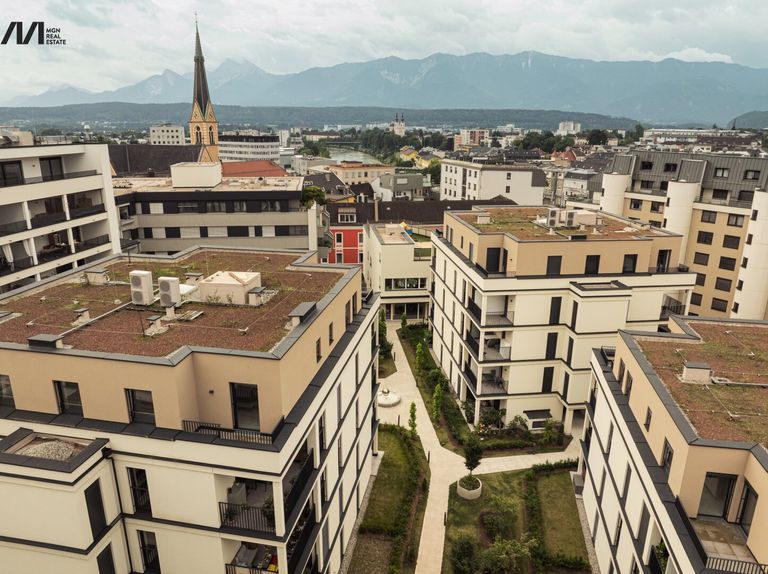 Über den Dächern der Stadt