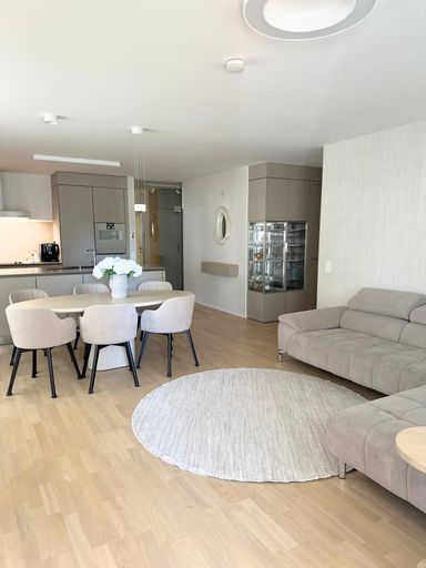 Blick ins Wohnzimmer