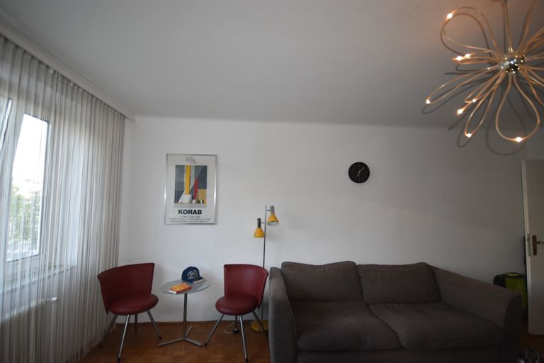 WG-Zimmer - Geräumige 3 Zimmer WG-Wohnung mit kleinem Balkon im Innenhof Miete Andräviertel Salzburg
