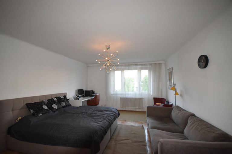 WG-Zimmer - Geräumige 3 Zimmer WG-Wohnung mit kleinem Balkon im Innenhof Miete Andräviertel Salzburg