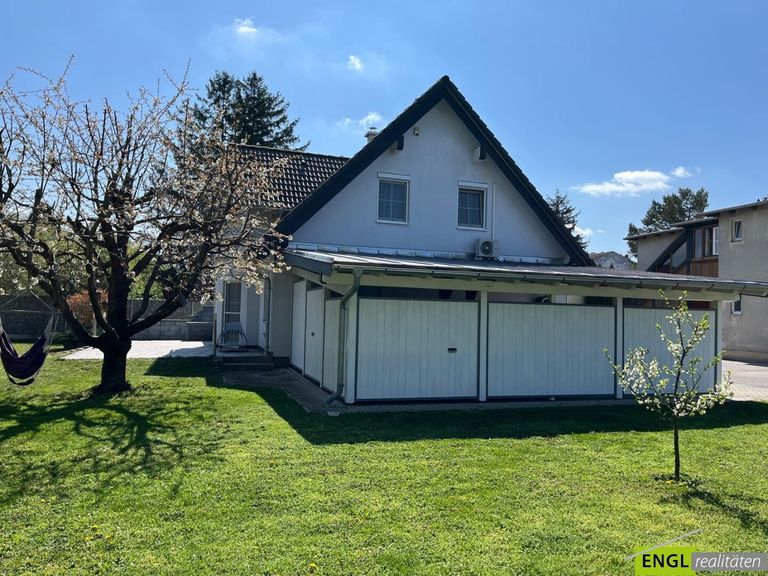 Gartenansicht vom Wohnhaus