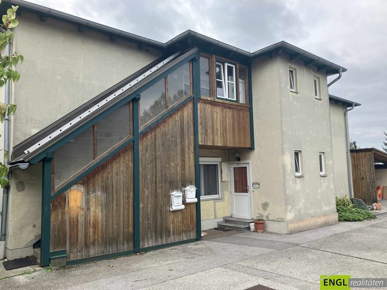 Haus mit 3 Wohnungen