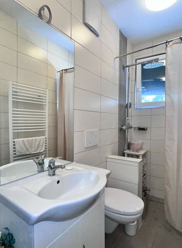 Badezimmer im Erdgeschoss