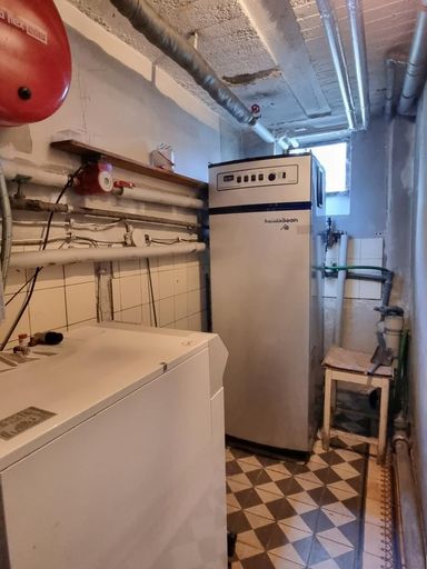 Technikraum, KG