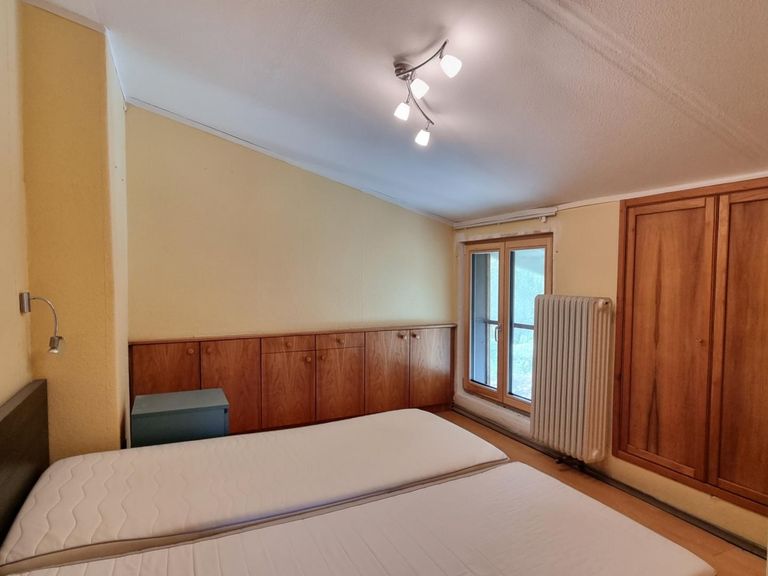 Zimmer 5, DG