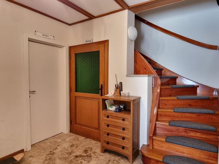 Vorraum - Aufgang zum DG