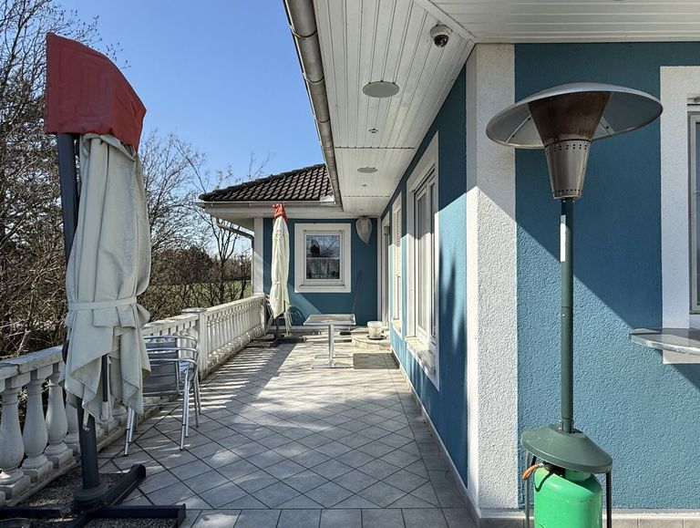 Terrasse bei Wohnzimmer