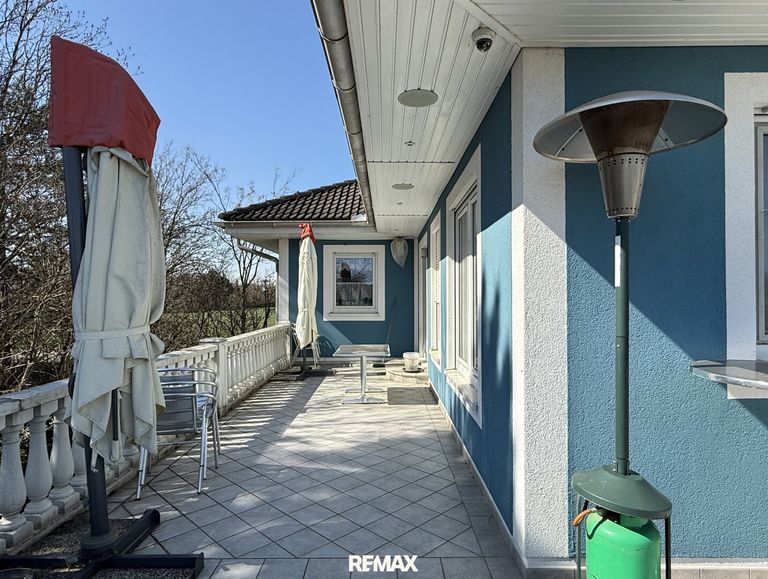 Terrasse bei Wohnzimmer