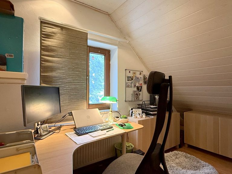 Dachgeschoss - Office