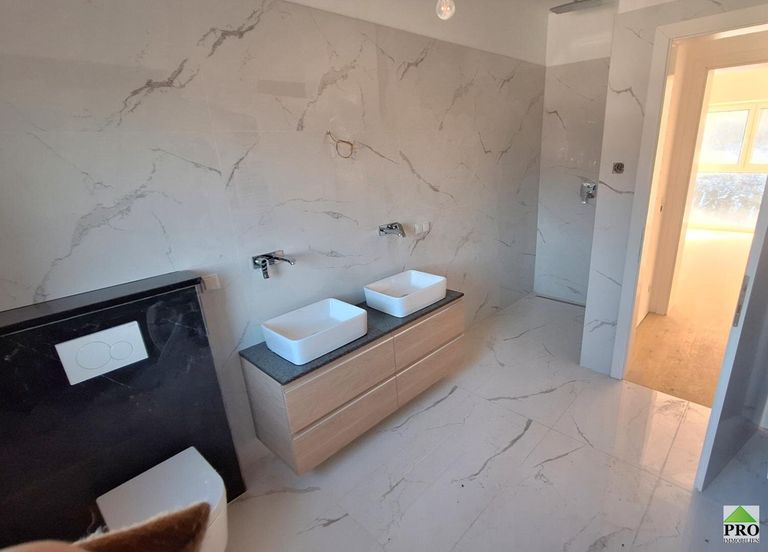 A9kqzvm2_ycnzh8_bzw Kopie