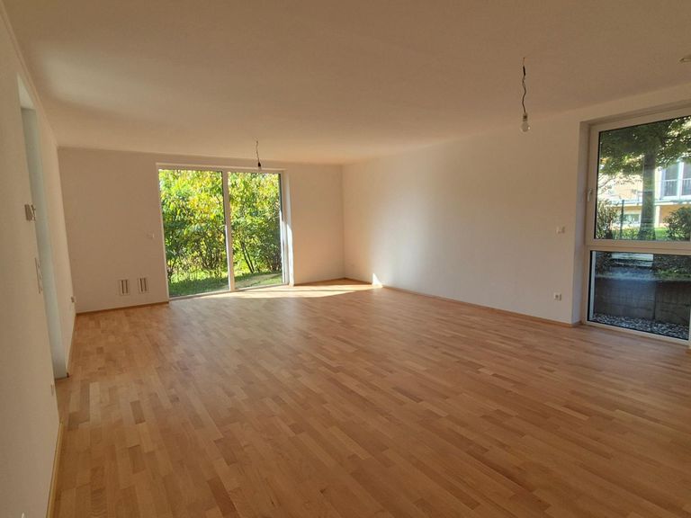 Wohnzimmer-Küche Foto 1