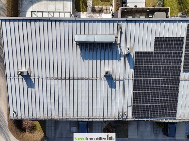 Solaranlage-Drohnenbild