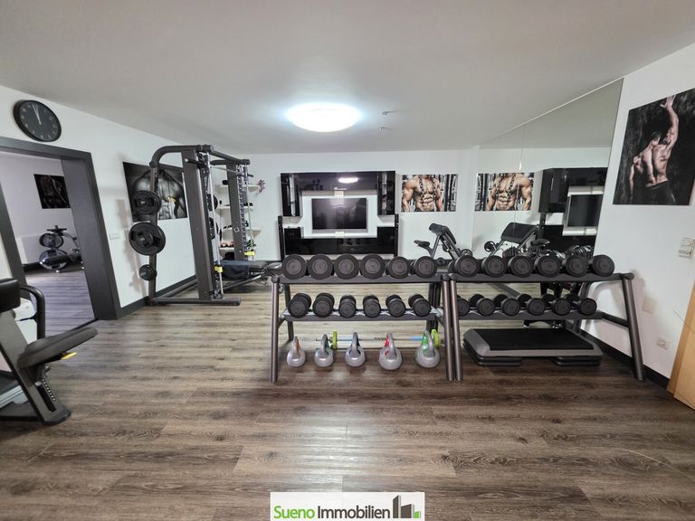 Sport-Studio mit modernsten Geräten