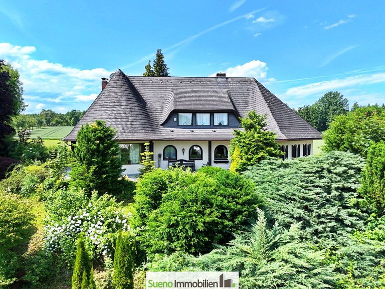 Nahezu uneinsehbare Terrasse