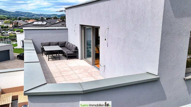 Große Terrasse/Balkon