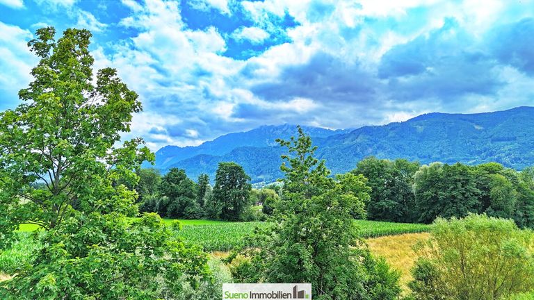 Blick auf die Kremsmauer