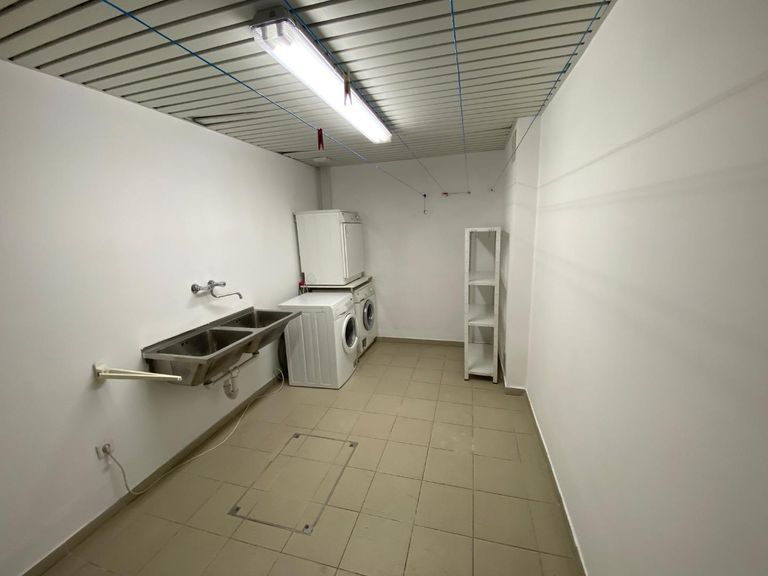 32 Waschküche UG