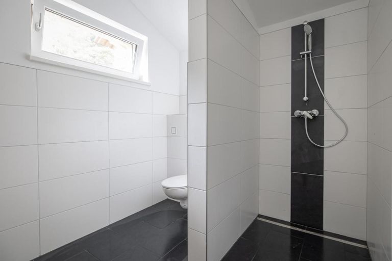 Badezimmer im Obergeschoss