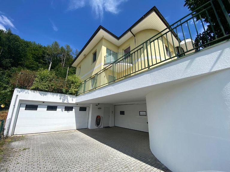 38 Garagen 1 und 2 UG