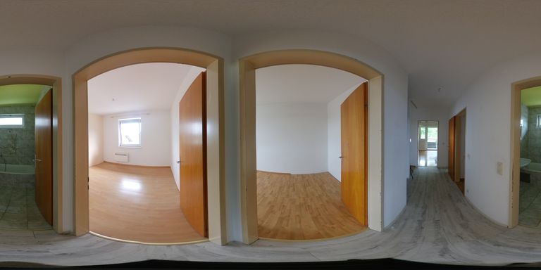 Flur - Gang - Schlafzimmer - Badezimmer