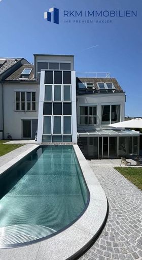 Schwimmbad