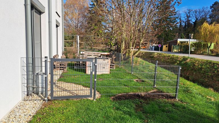 zusätzlicher Garten begehbar über beide Zimmer