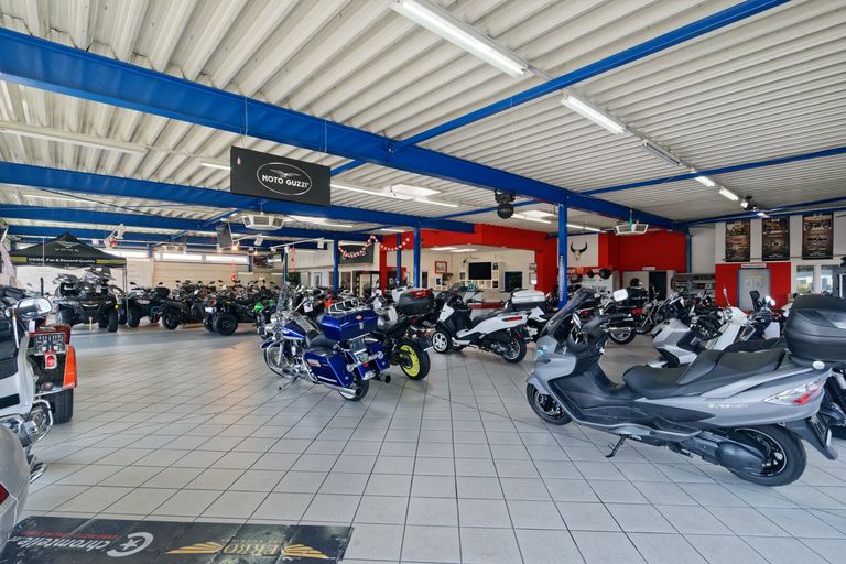 Verkaufsraum Zweirad-Center