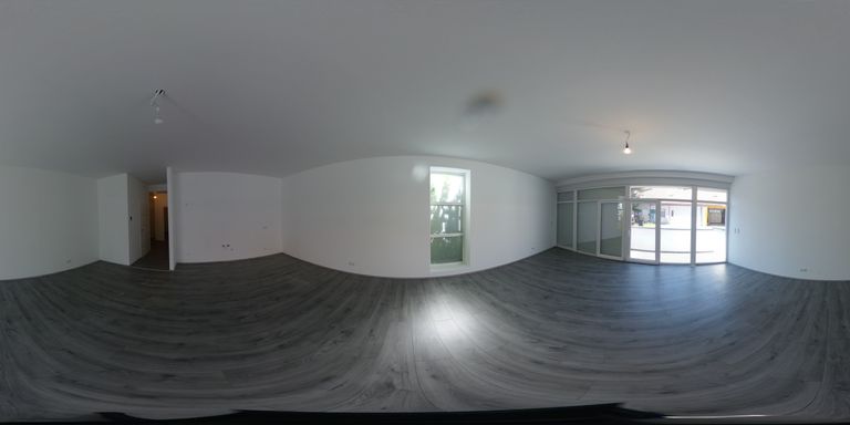 R0010974