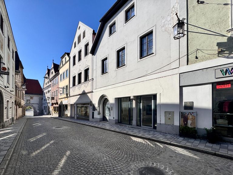 Grünmarkt 18 mit Blick zum Neutor