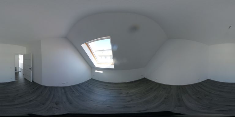 R0011019