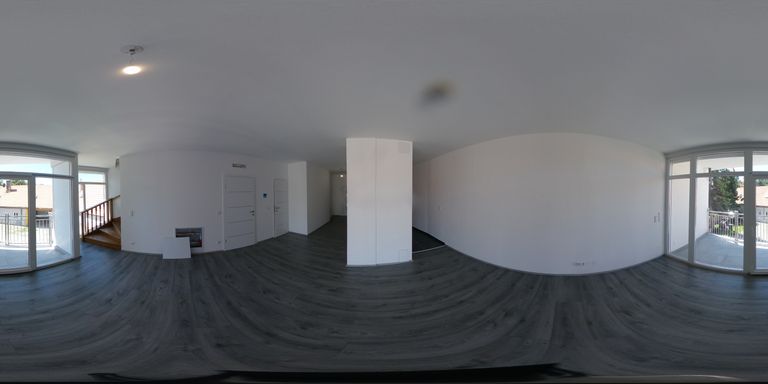 R0011015