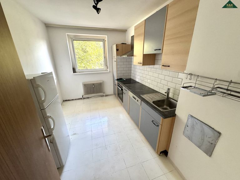 kÜCHE MIT ESSPLATZMÖGLICHKEIT