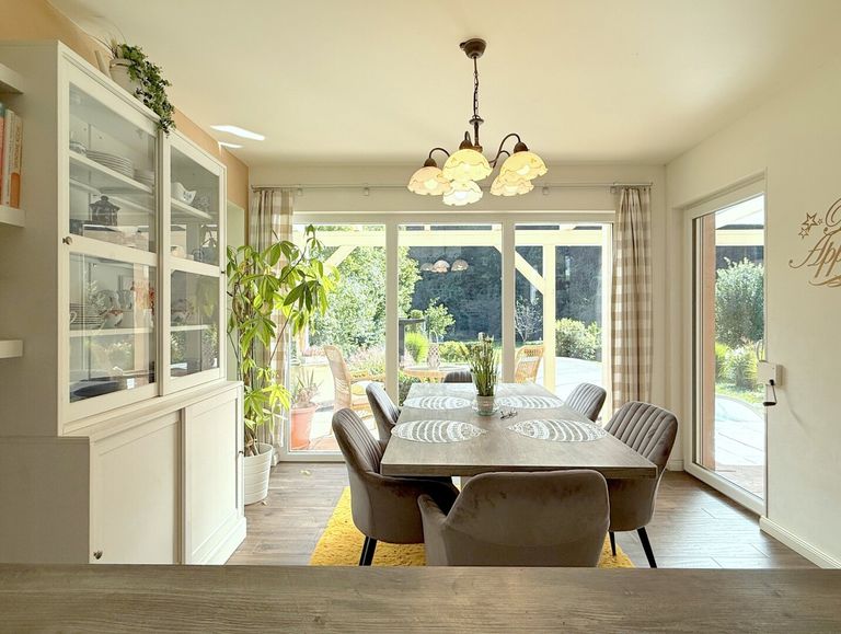 Erdgeschoss - Esszimmer